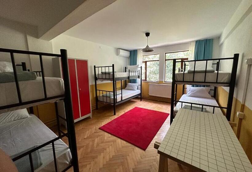 Koza Hostel Coffee & Chill