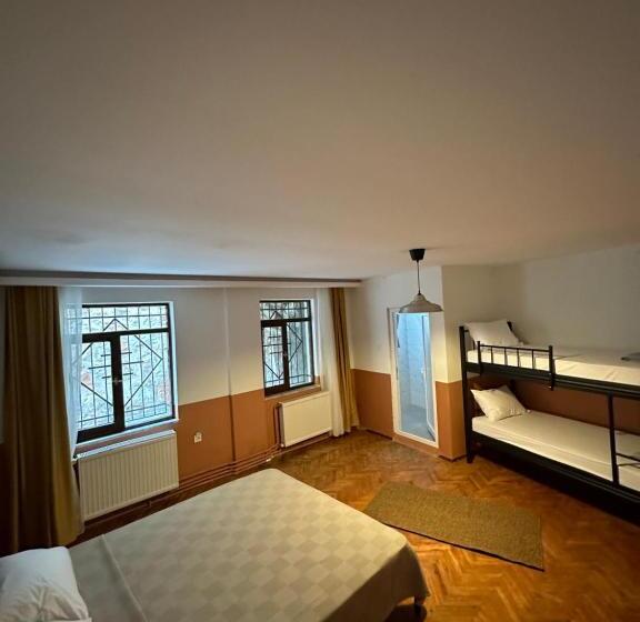 Koza Hostel Coffee & Chill