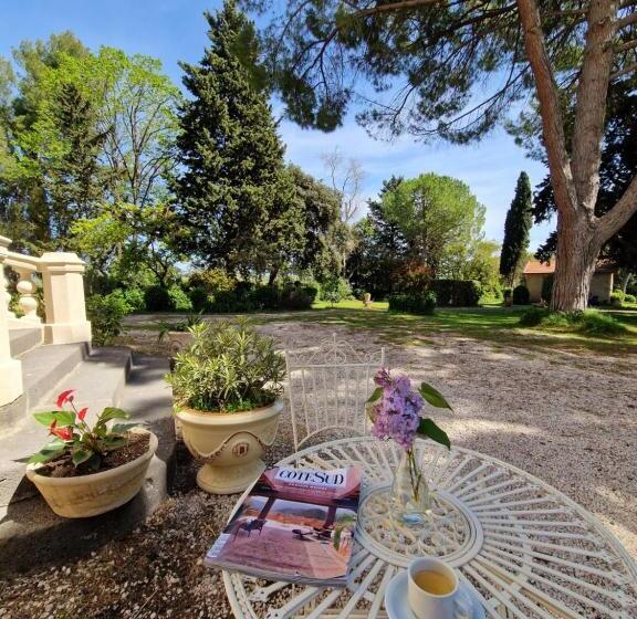 پانسیون Château De Bayssan