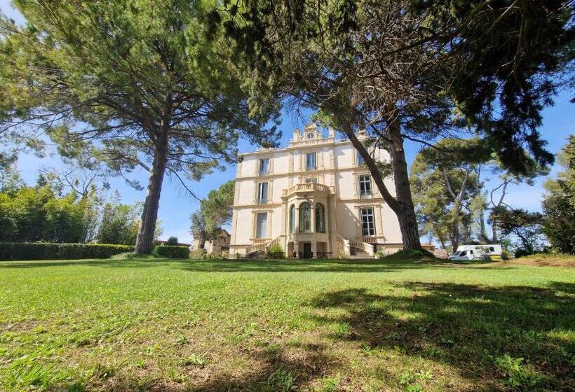 پانسیون Château De Bayssan