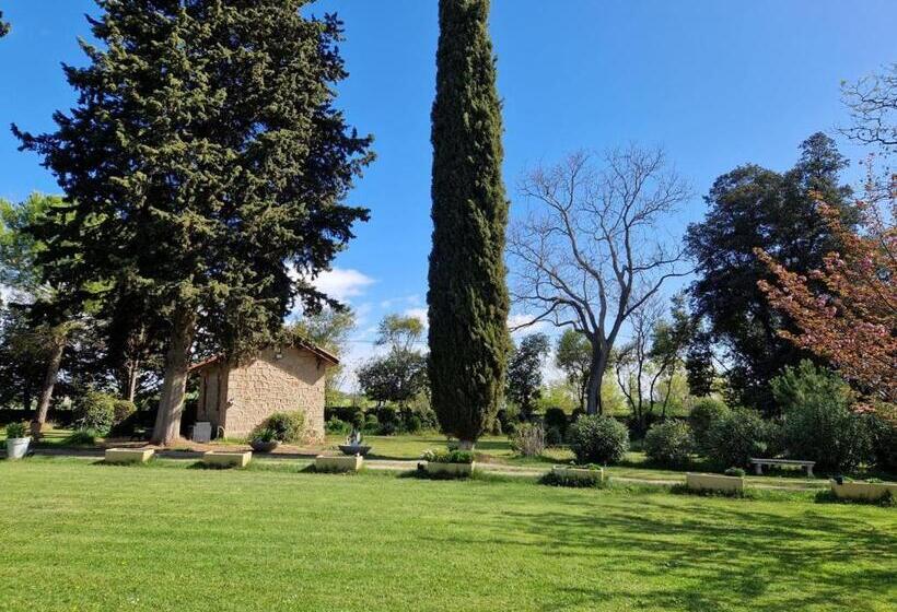 پانسیون Château De Bayssan