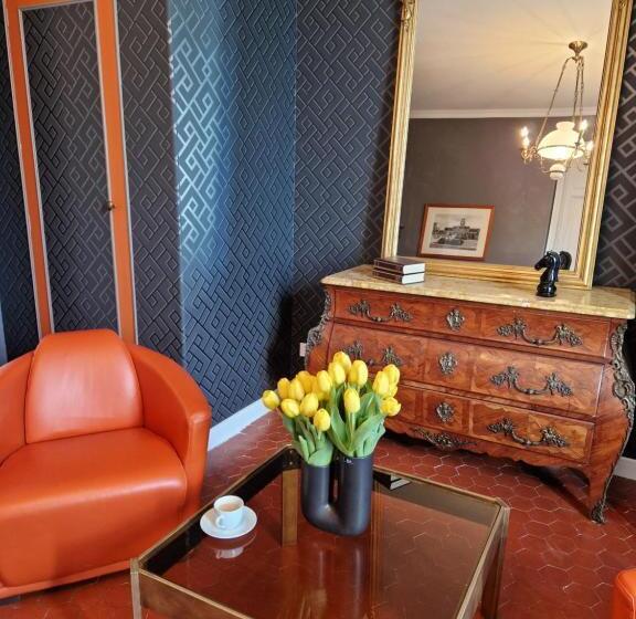 پانسیون Château De Bayssan