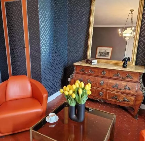 ペンション Château De Bayssan