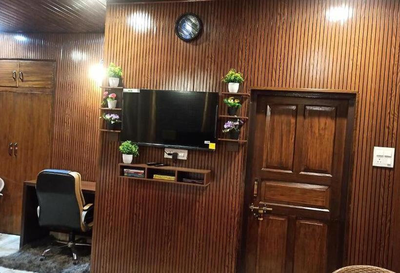 ペンション Gayatri Niwas Luxury Private Room With Ensuit Bathroom Lake View And Mountain View