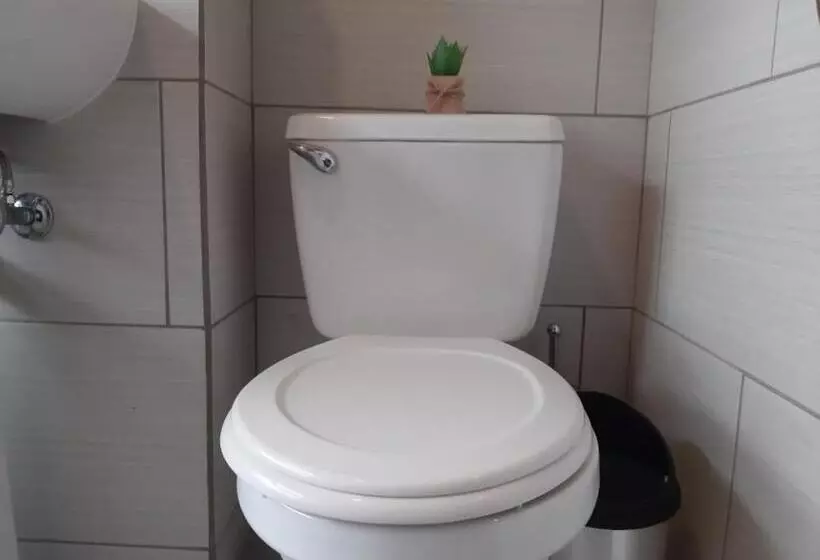 پانسیون Hostal Amaya