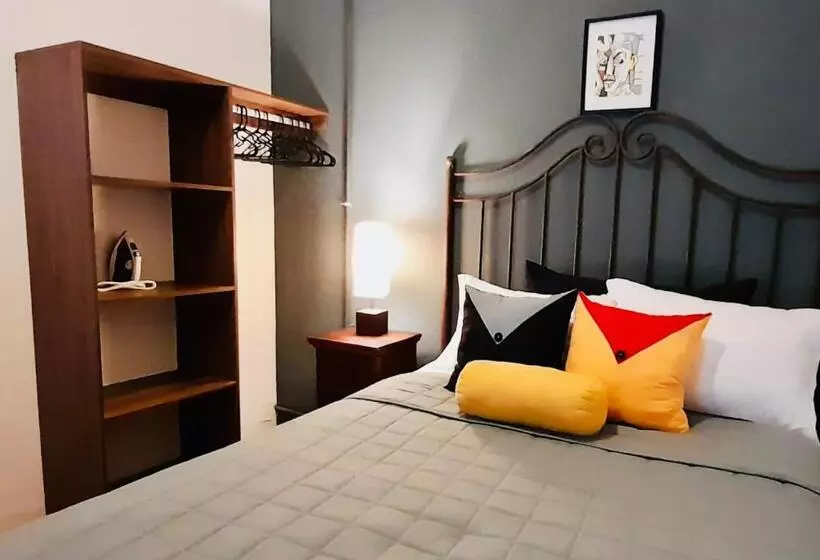 پانسیون Hostal Amaya