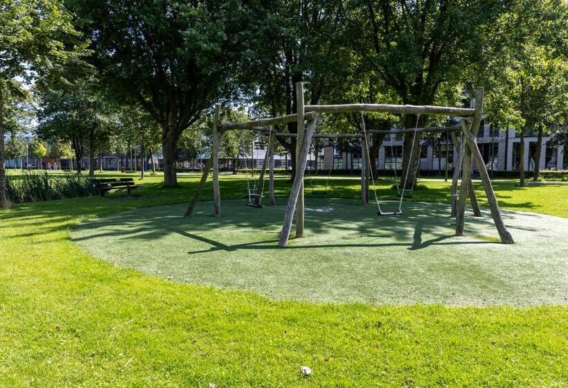 Pensão Luxury Room With King Size Bed