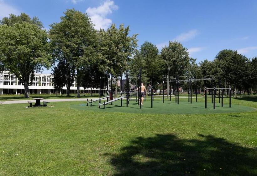 Pensão Luxury Room With King Size Bed