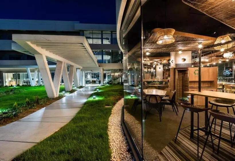 Student Experience Madrid Pozuelo   Luxury Hostel