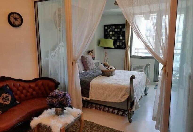 Hotel Azure Staycation By Jane