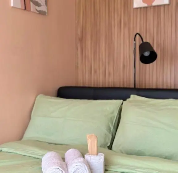 ホテル Azure Staycation By Jane
