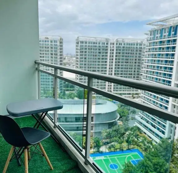 ホテル Azure Staycation By Jane