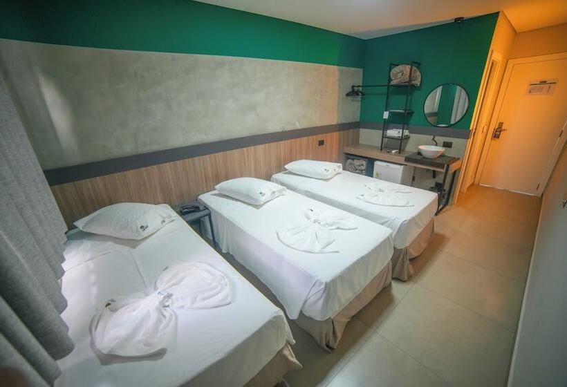 ホテル Coroados Foz Express