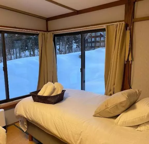 Hotelli Elan Lodge Akakura