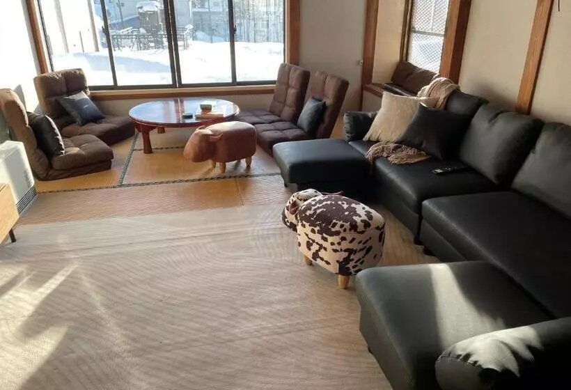 Hotelli Elan Lodge Akakura