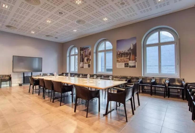 Hotelli Hôtel Au Terminus