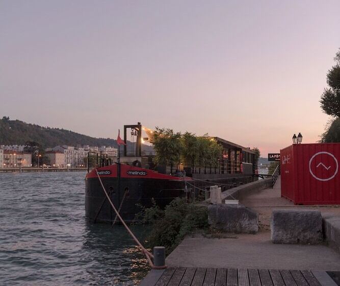 فندق La Peniche Bed And Bicycle Vienne