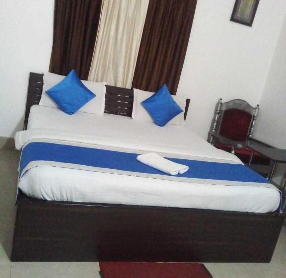 Hotel Oyo 80931c Mas Banadurga Residency