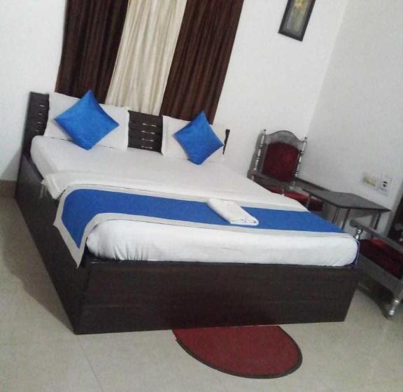 Hotel Oyo 80931c Mas Banadurga Residency