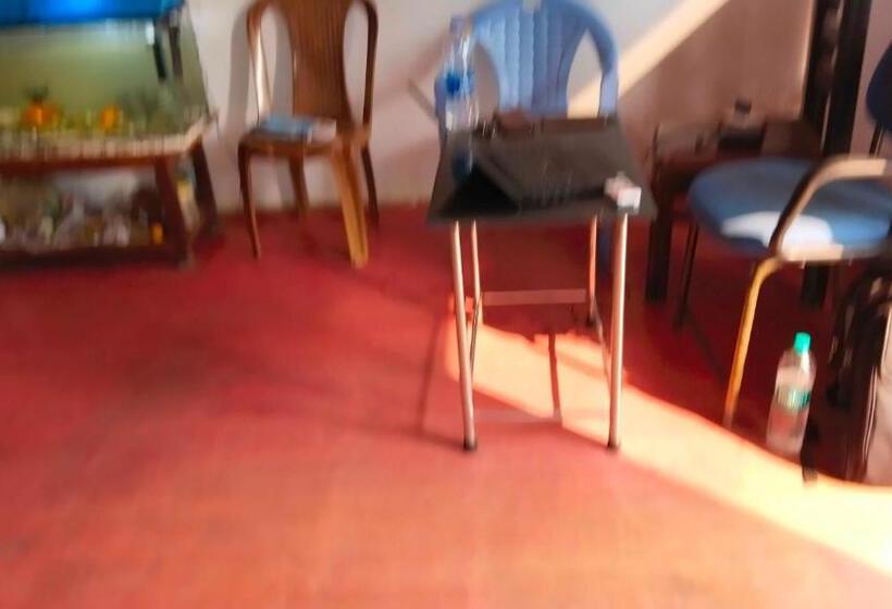 Hotel Oyo 80931c Mas Banadurga Residency