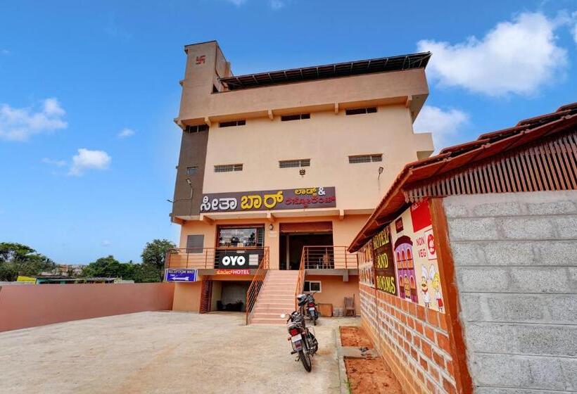 酒店 Oyo Flagship 81451 Surya Rooms