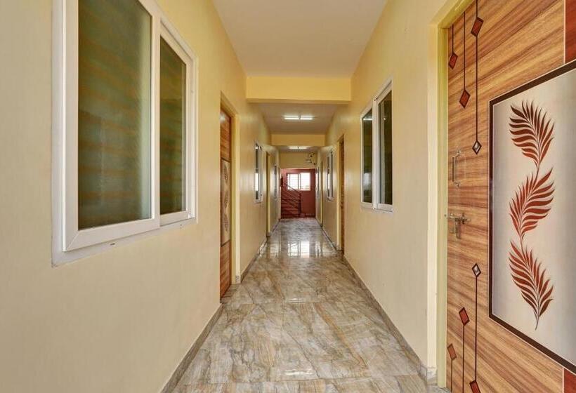 酒店 Oyo Flagship 81451 Surya Rooms