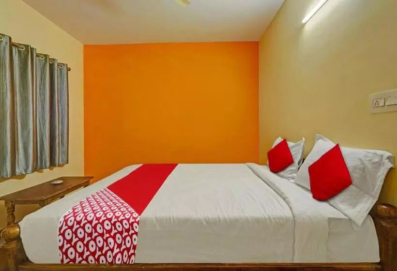 ホテル Oyo Flagship 81451 Surya Rooms