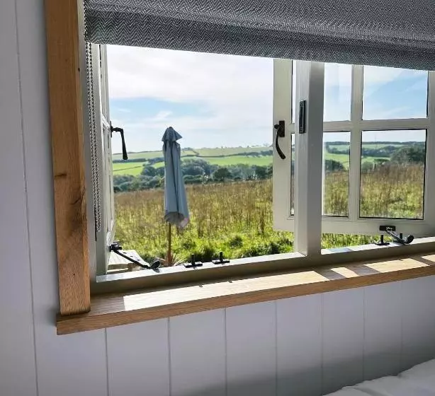 ホテル Private And Peaceful Stay In A Luxury Shepherds Hut Near Truro