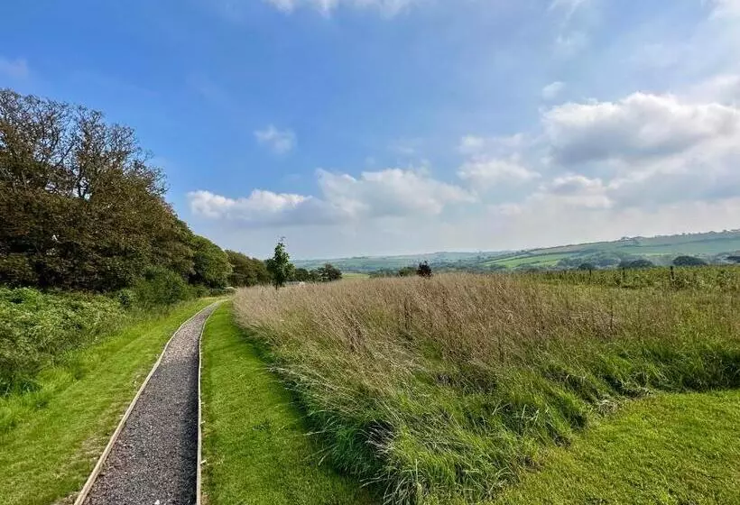 ホテル Private And Peaceful Stay In A Luxury Shepherds Hut Near Truro