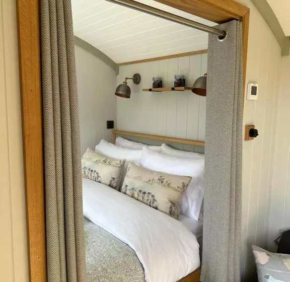 ホテル Private And Peaceful Stay In A Luxury Shepherds Hut Near Truro