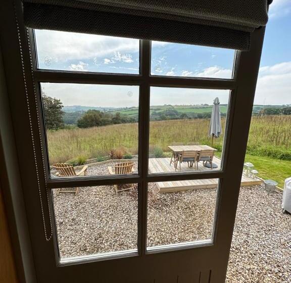 فندق Private And Peaceful Stay In A Luxury Shepherds Hut Near Truro
