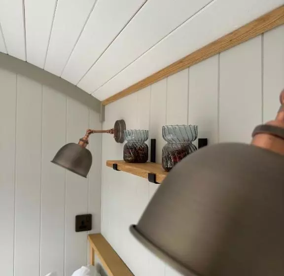 ホテル Private And Peaceful Stay In A Luxury Shepherds Hut Near Truro