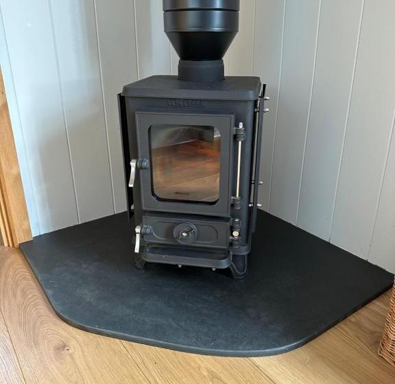 فندق Private And Peaceful Stay In A Luxury Shepherds Hut Near Truro