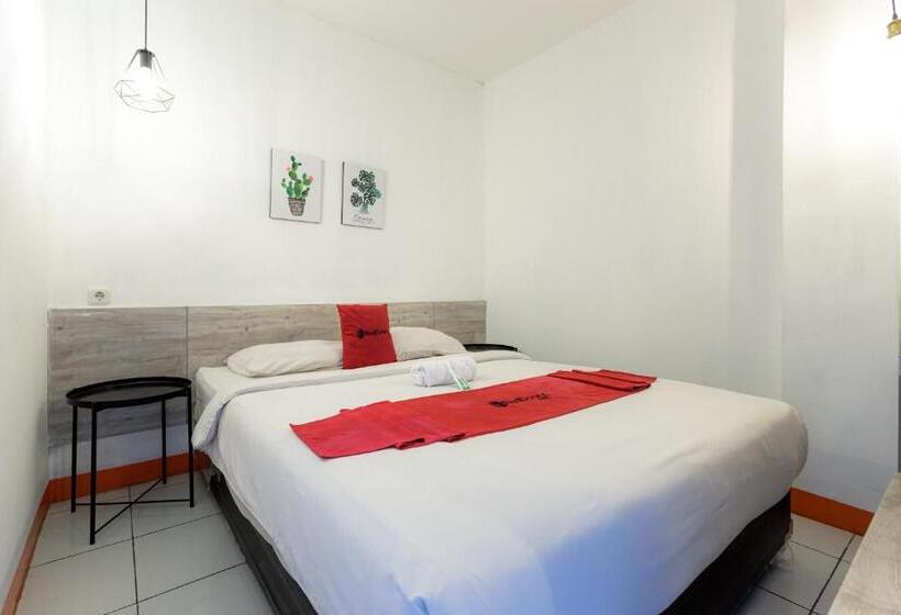 فندق Reddoorz Near Mangga Dua Mall