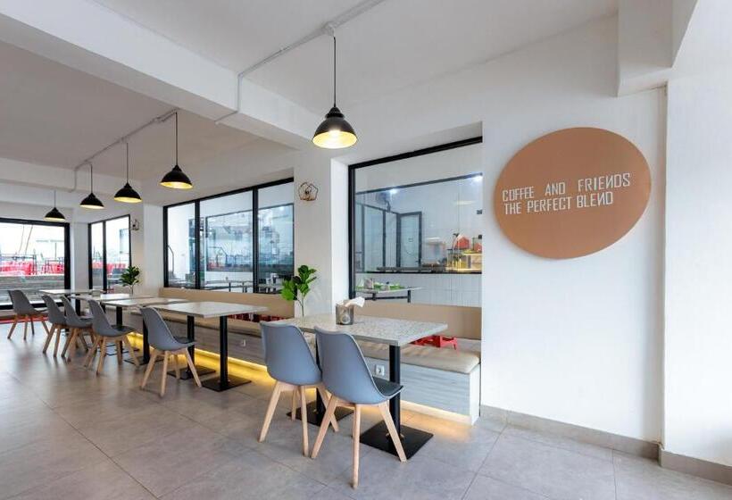 فندق Reddoorz Near Mangga Dua Mall