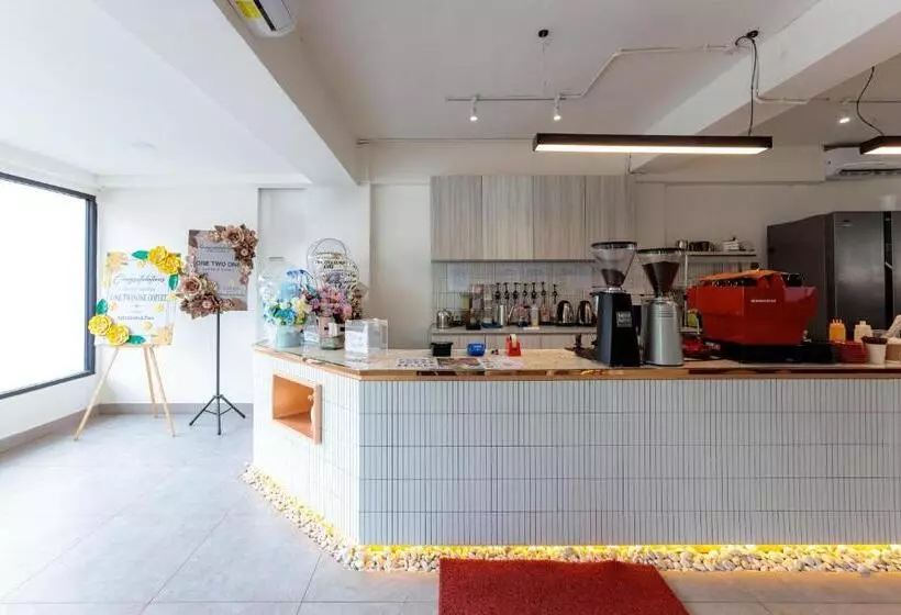 هتل Reddoorz Near Mangga Dua Mall