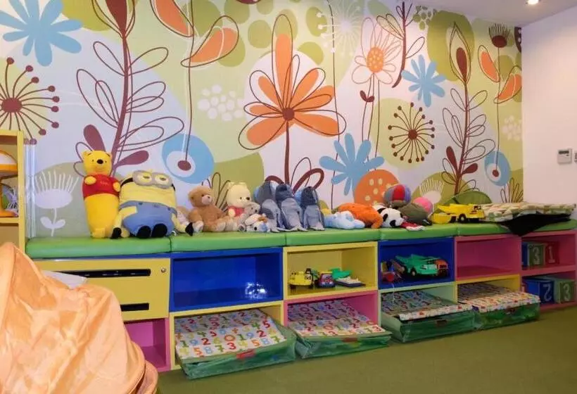 The Beach Heights Condotel Kata 500 Meters To Kata Beach