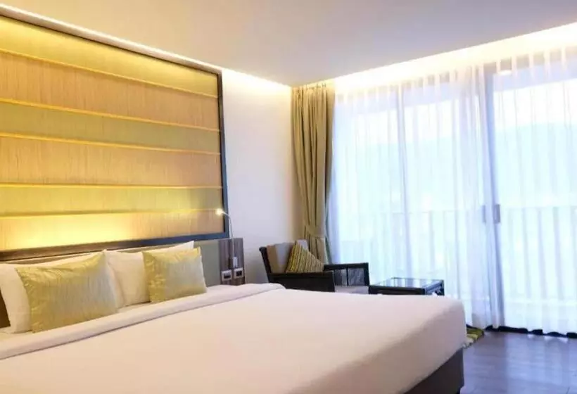 The Beach Heights Condotel Kata 500 Meters To Kata Beach