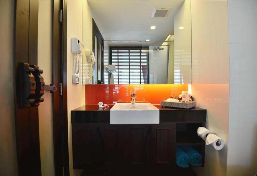 The Beach Heights Condotel Kata 500 Meters To Kata Beach