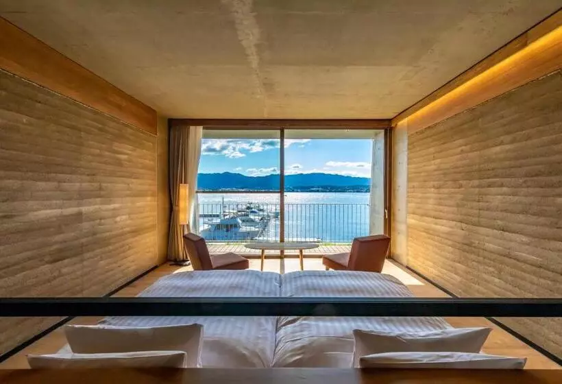 Hotelli Yanmar Sunset Marina Clubhouse&