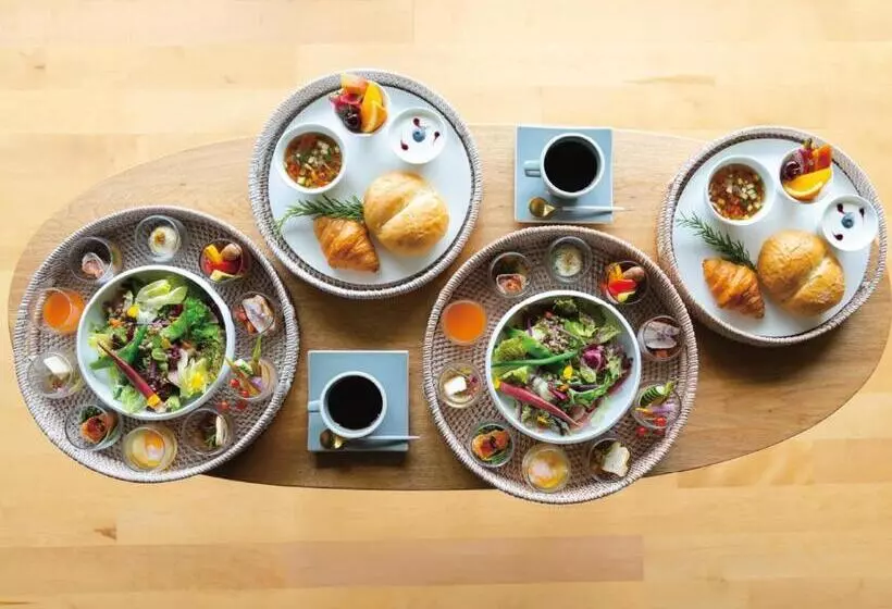 Hotelli Yanmar Sunset Marina Clubhouse&