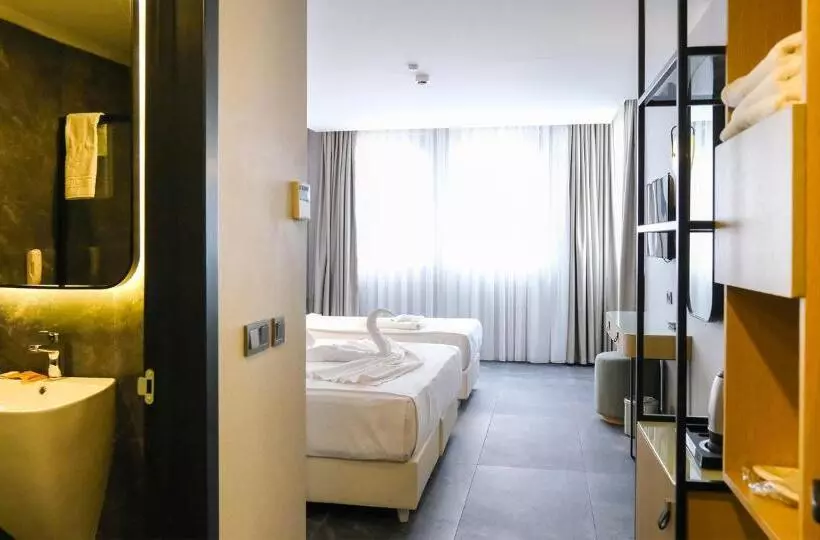 Iberis Hotel Lara