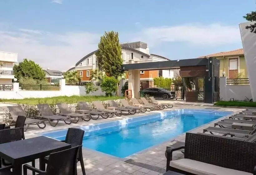 Iberis Hotel Lara