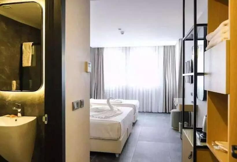 Iberis Hotel Lara