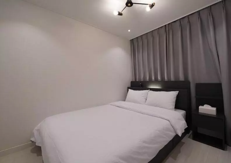 پانسیون Dawn House