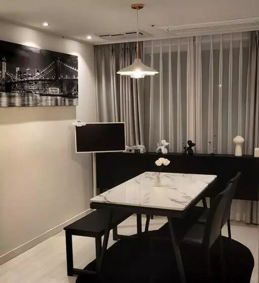 پانسیون Dawn House