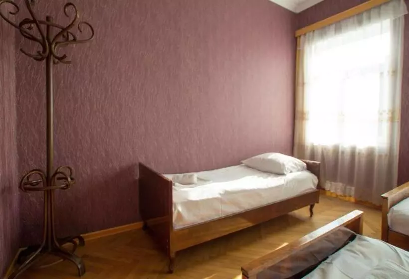 پانسیون Irakli Guest House