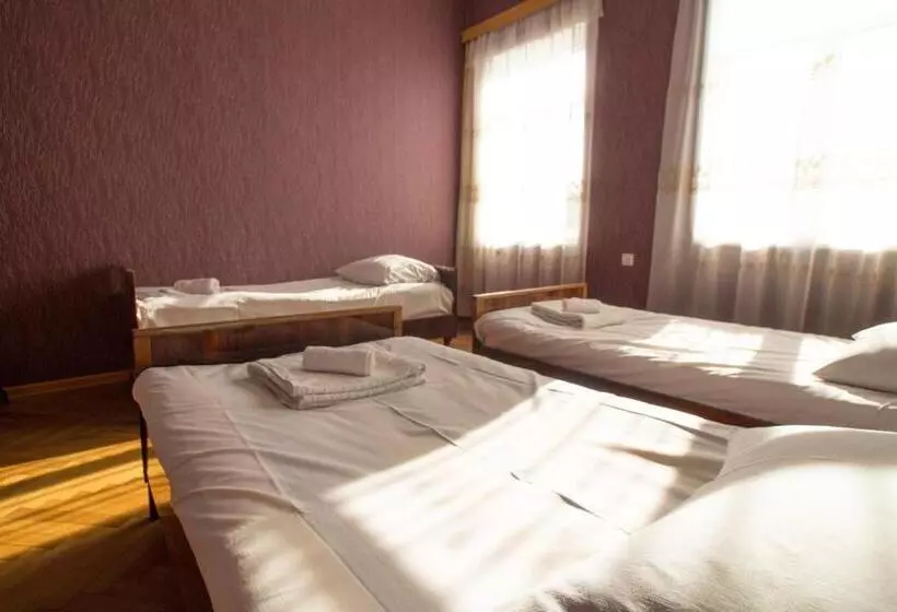 پانسیون Irakli Guest House