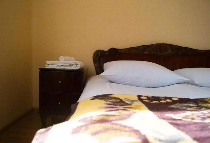 پانسیون Irakli Guest House