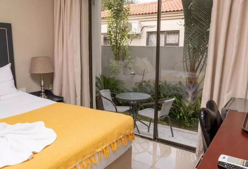 پانسیون Milele Lodge